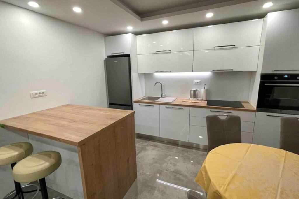 Luxury Apartman Bili Podgora Zewnętrze zdjęcie